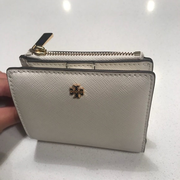 Tory Burch Robinson wallet ivory - Picture 2 of 5